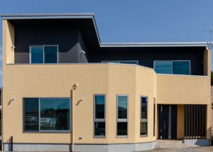 水戸市見川町大きなバルコニーのデザイン住宅1
